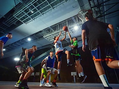 备战与雷霆比赛！东契奇、八村塁、里夫斯三人比拼投三分🏀